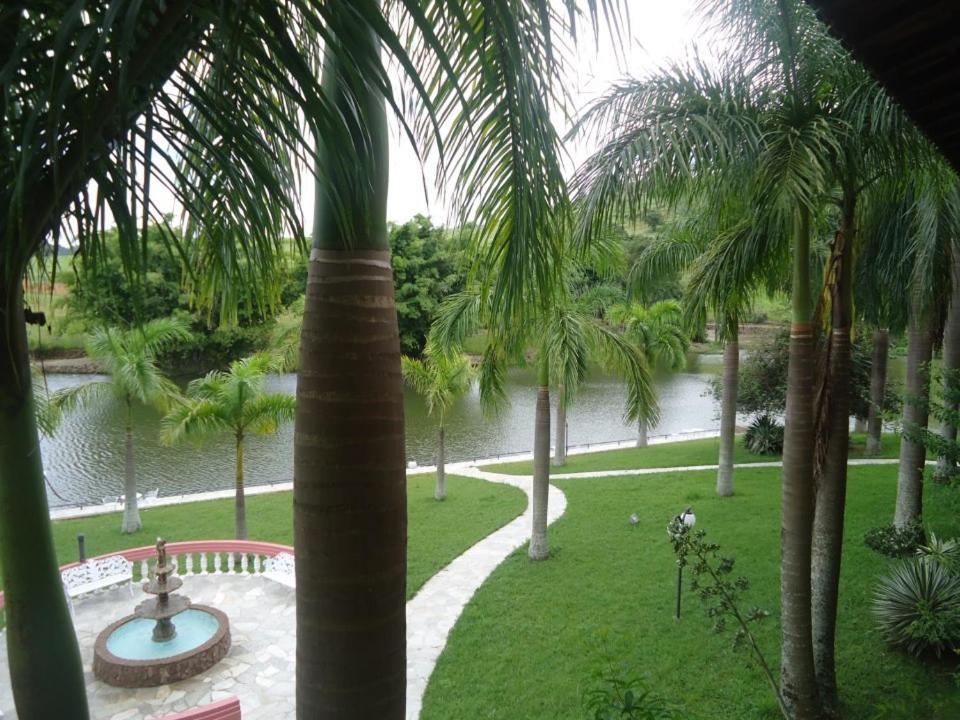 Hotel E Pousada Recanto Do Rio Pardo São José do Rio Pardo Pokoj fotografie